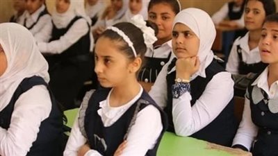 الرياضيات والدراسات الاجتماعية يختتمان امتحانات الابتدائي والإعدادي بالجيزة.. والتعليم تحذر من المحمول