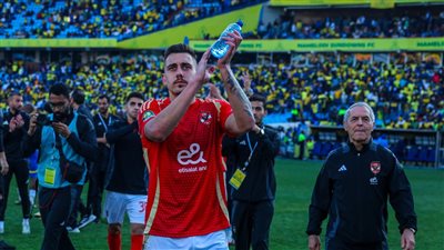 شوبير: جراديشار أبلغ لاعبي الأهلي برحيله خلال أيام