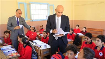 عقوبات الحرمان تنتظر المخالفين.. كواليس ضبط حالات غش إلكتروني في أول أيام امتحانات الإعدادية