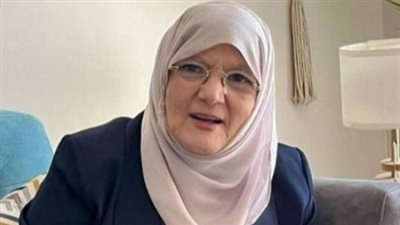 رد ناري من شمس البارودي على اتهامات العودة للفن وخلع النقاب من أجل المال