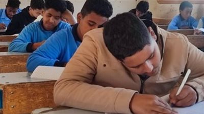 التعليم تحقق في تداول 