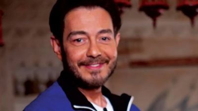 أحمد زاهر يهنئ ابنته منى بعيد ميلادها بكلمات مؤثرة: 