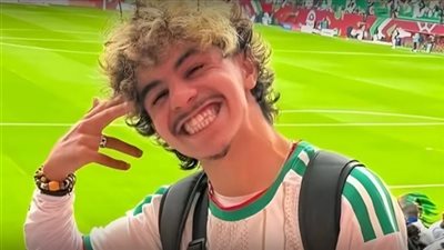 حبس بلوجر جزائري بالمغرب بسبب تبوله في المدرجات خلال مباراة بأمم إفريقيا 2025