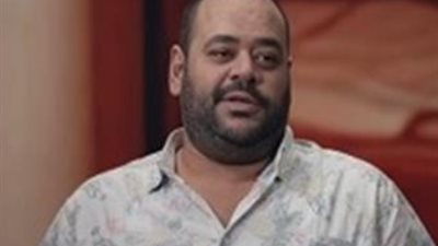 بعد تصريحاته المثيرة.. محمد ممدوح يطالب الممثلين باحترام الجو العام للمشاهد التراجيدية