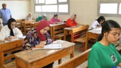 التعليم تتابع استغاثات الطلاب بشأن 