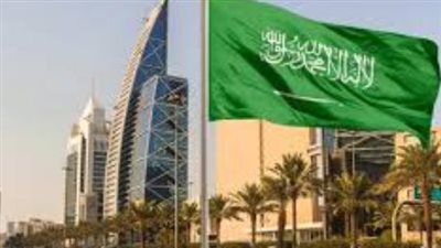 للمقيمين بالسعودية.. تعرف على قائمة المهن المسعودة والمسموحة للوافدين في 2026