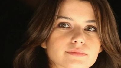  بيرين سات.. انطلاقة موسيقية واعدة تكسر حواجز التمثيل وتغازل عالم الغناء