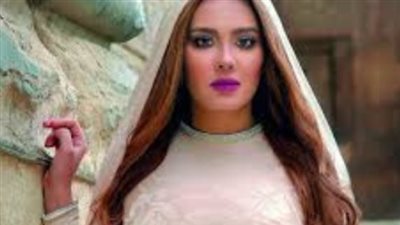 كواليس صدمة مي القاضي في برنامج 90 دقيقة.. من يقف وراء الصور المسربة؟