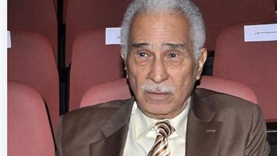 مقاضاة صفحات التريند.. أحمد أبو زهرة يكشف زيف أخبار والده المفبركة