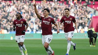 وست هام يكتسح سندرلاند بثلاثية في الدوري الإنجليزي