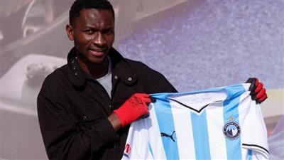 رسميًا.. بيراميدز يعلن ضم الزامبي باسكال فيري 