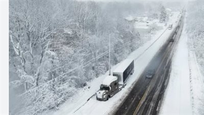أمريكا تحت الحصار القطبي: العاصفة الثلجية تقتل 23 شخصًا وتقطع الكهرباء عن 600 ألف منزل في 20 ولاية
