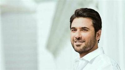 من مذكرات مراهقة إلى ولاد رزق.. محطات فارقة في مسيرة النجم أحمد عز