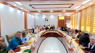 الانتقالي الجنوبي يرفض قرارات رشاد العليمي ويصفها بالانقلاب على مشاورات الرياض