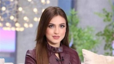 ياسمين عز وتحديات الذهب: قراءة في رسائل 