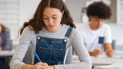 تعليمات هامة لطلاب اللغات والمنازل والراسبين بشأن استمارة الثانوية العامة