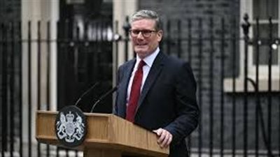 وسط انهيار شعبيته.. مبعوث روسي يتنبأ بنهاية حقبة كير ستارمر