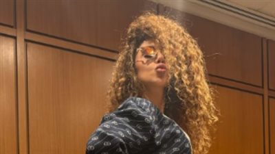 بعيدًا عن أضواء المسرح.. ميريام فارس تدهش جمهورها بإطلالات طبيعية وبدون مكياج
