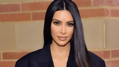 من فستان مارلين مونرو إلى قناع 