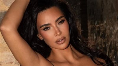 كيف أصبحت كيم كارداشيان ظاهرة القرن الـ21؟ تحليل لأغرب تصرفاتها الاجتماعية والفنية