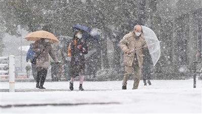  ارتفاع حصيلة ضحايا العواصف الثلجية إلى 46 قتيلًا و558 مصابًا