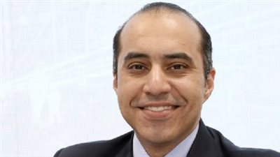 محطات في حياة المستشار محمود فوزي: خبير القانون الدولي الذي حاز ثقة القيادة