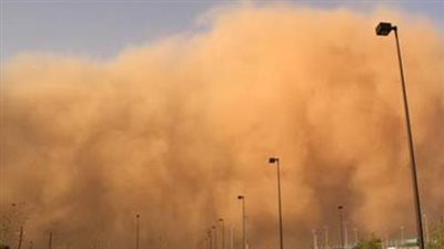 كيف كان النبي ﷺ يستقبل الرياح الشديدة؟ دعاء الخماسين وسبل النجاة من الغبار