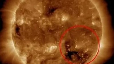  علماء: قريبا سيبدأ تأثير الثقب الإكليلي الجديد على الأرض