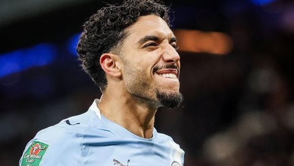 بسبب المداورة.. هل يغيب عمر مرموش عن تشكيل مانشستر سيتي الأساسي غدًا؟