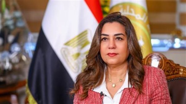 كيف تجمع منال عوض بين العلوم الطبية وإدارة ملفات البيئة؟