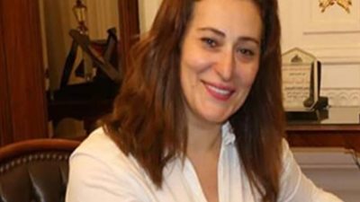 دليل الأعمال: السيرة الذاتية الكاملة للفنانة عبير فاروق وأبرز مسلسلاتها التاريخية والاجتماعية