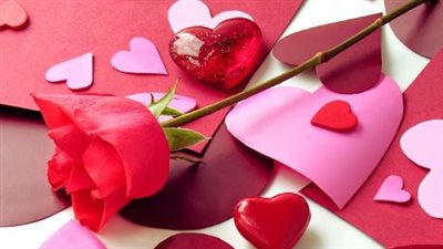 رسائل الحب بالصور: تشكيلة من صور عيد الحب 2026 وكلمات رومانسية تهز المشاعر