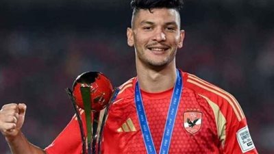 لماذا رفض أشرف داري كافة عروض الرحيل عن الأهلي؟