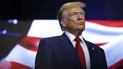 طبول الحرب تسبق طاولات التفاوض.. كيف يخطط ترامب لمحاصرة طهران قبل لقاء جنيف؟