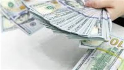 تحديثات الظهيرة.. سعر الدولار يحافظ على مكاسبه المحدودة أمام الجنيه في تعاملات الاثنين