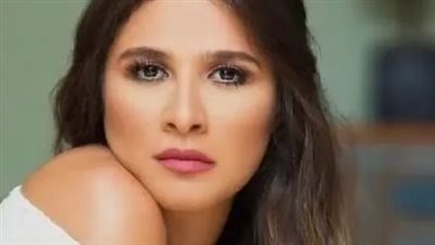 من الإعلانات إلى البطولة المطلقة: محطات لا تُنسى في حياة النجمة ياسمين عبد العزيز