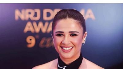 ياسمين عبد العزيز.. الممثلة التي صنعت ماركة مسجلة باسمها في عالم الفن المصري