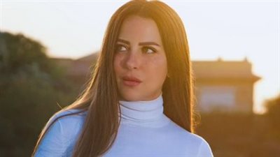 ريم مصطفى.. رحلة إعلامية بدأت بالإذاعة وانتهت ببطولة المسلسلات التاريخية