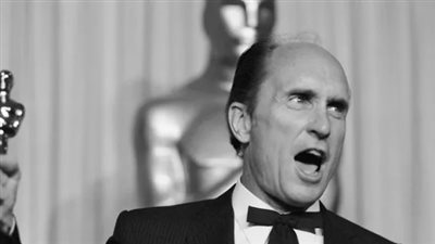 وفاة الممثل العالمي روبرت دوفال.. بصمة خالدة في تاريخ السينما من 