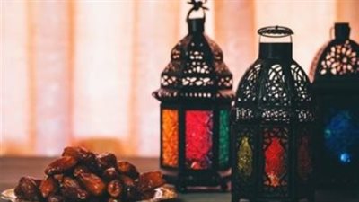 حكم التلفظ بالنية في رمضان: هل يكفي السحور كنية ضمنية لبدء الصيام؟