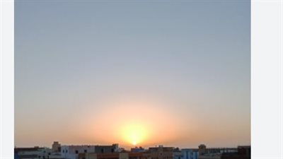 جدول مواعيد الشروق والغروب اليوم 22 فبراير 2026 في المدن العربية