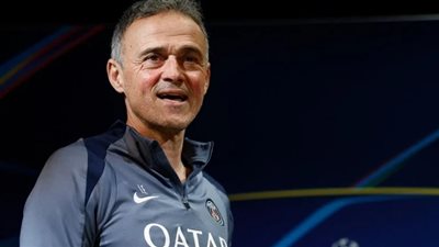 بعد حقبة أموريم.. هل لويس إنريكي هو القطعة الناقصة في أحجية مانشستر يونايتد؟