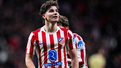 حقيقة رحيل ألفاريز.. هل يغادر 