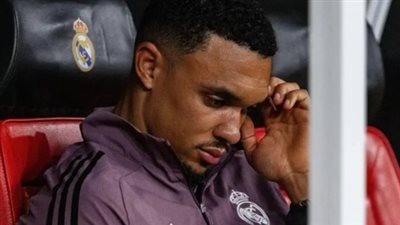 أرنولد في مأزق مدريد.. هل تطيح 'الدكة الملكية' بأحلام المونديال؟