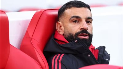 أرقام فلكية.. مستشار مالي يكشف كيف أصبح محمد صلاح 'أغنى' من فرق كاملة في البريميرليج