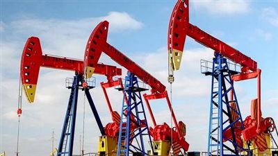 ارتفاع حاد في مخزون النفط الخام بأمريكا