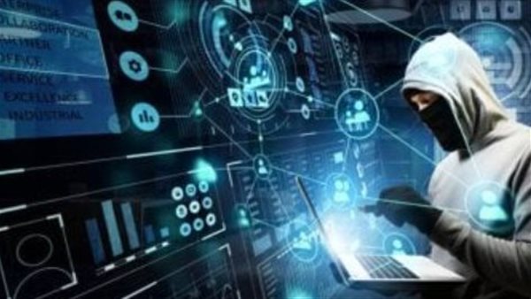 الإمارات تُحبط مخططات إرهابية سيبرانية وتُعزز جاهزيتها الوطنية الإمارات تُحبط مخططات إرهابية سيبرانية وتُعزز جاهزيتها الوطنية