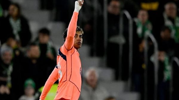 بفارق شاسع عن مبابي وهالاند.. لامين يامال يكسر الأرقام القياسية في سوق الانتقالات.