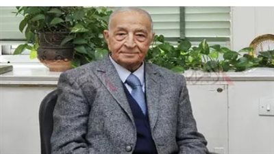 ما لا تعرفه عن فهمي عمر.. المذيع الذي ارتبط اسمه بحفلات 