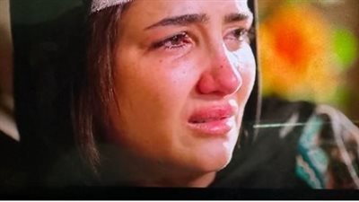 مي عمر تودع والدها إلى مثواه الأخير ومسجد الشرطة بالشيخ زايد يستقبل المعزين الجمعة